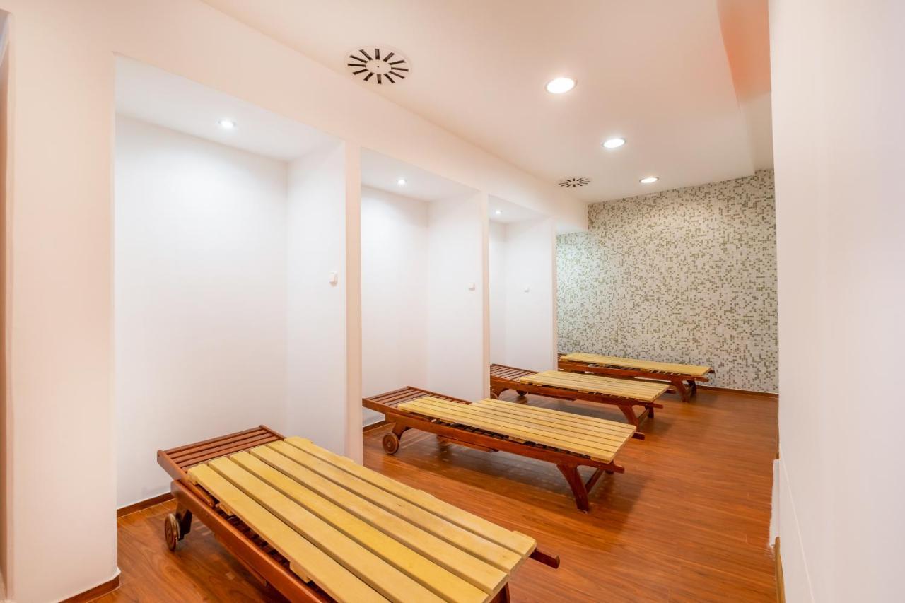 Myflat Club 218 D1-1 Wellness Apartman